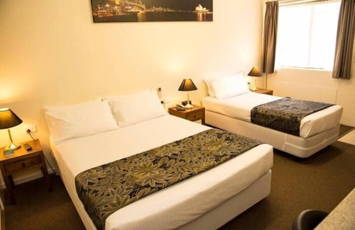 Upper Mount Gravatt Hotel | Garden City Motor Inn Mt Gravatt