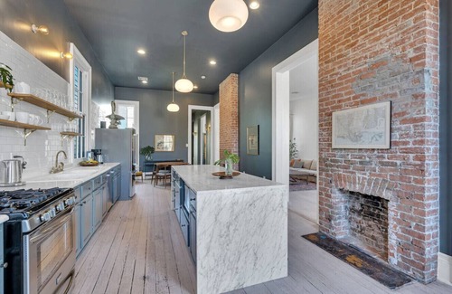 Lower Garden District House | Garden District Gem - Walk to Magazine Street!