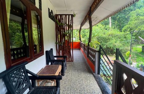 Bukit Lawang House | Garden Grove Guest House & Coffee Bar