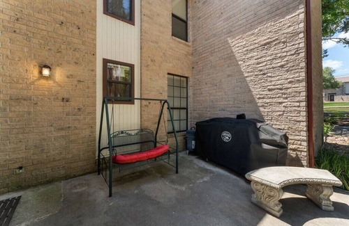 Wetmore House | Garden Grove Summary: