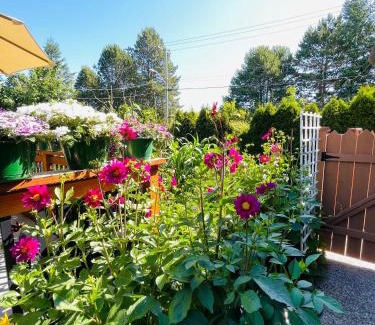 Saanich West House | Garden home in Victoria -Beautiful home in Victoria