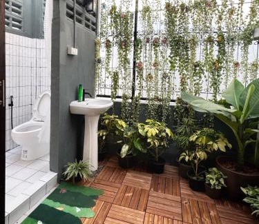 Khlong Ton Sai Apartment | Garden Home near Iconsiam & Chao-Praya River