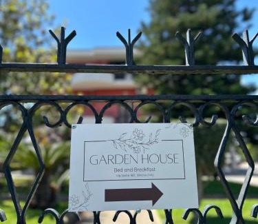 Striano Bed & Breakfast | Garden House B&B