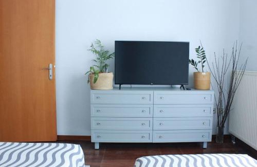 Nea Propontida Apartment | Garden house with stunning views