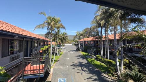 Glendora Hotel | Garden Inn and Suites Glendora