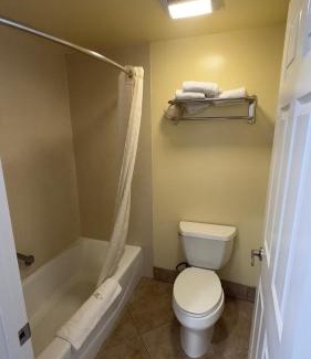 Glendora Hotel | Garden Inn and Suites Glendora