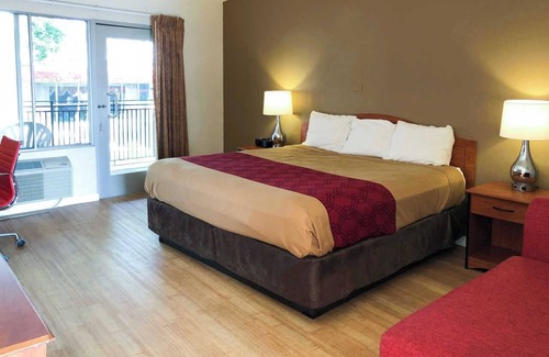 Oakland Hotel | Garden Inn & Suites Oakland Airport