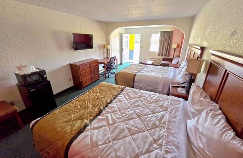 Pine Mountain Hotel | Garden Inn & Suites