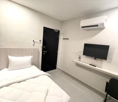 Kampung Seriap Hotel | Garden Inns Motel
