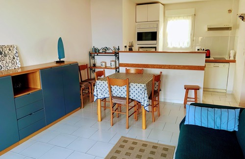 Marine de Saint Ambroggio Apartment | Garden level, sea view, 1-minute walk from a peaceful cove