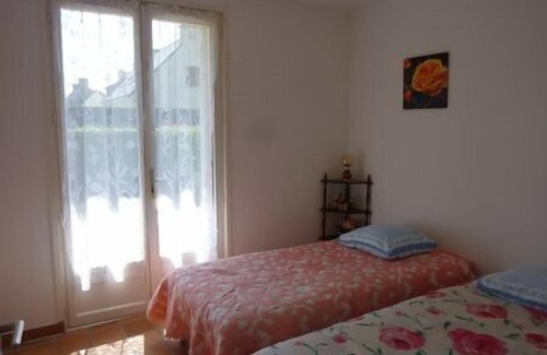 Damgan Apartment | Garden level with one bedroom