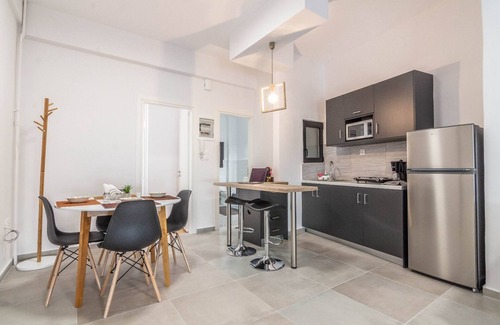 Kinosargous Apartment | Garden of Eden in Neos Kosmos