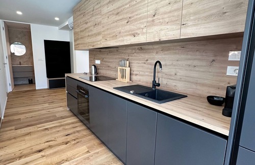 Ljubljana City Centre Apartment | Garden Residence - Premium Downtown Apartment