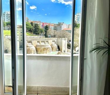 Alto do Pina House | Garden room l Fonte Luminosa l Soar Home