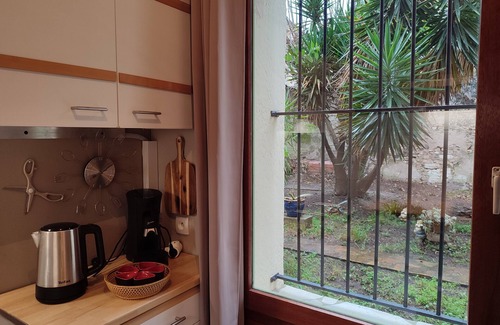 Pezenas Apartment | Garden studio in the heart of Pézenas