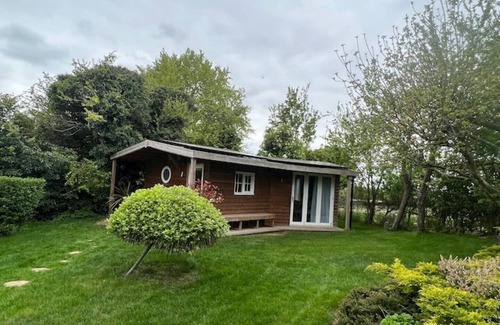 Great Milton Cabin | Garden Studio near Le Manoir aux Quat’Saisons Oxford 15min drive, A40, M40n
