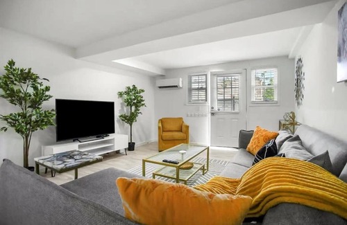 Hyattsville Condo | Garden Style Apt in Hyattsville