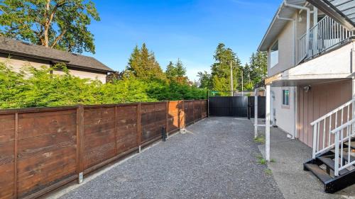 Saanich West House | Garden suite middle of Victoria close to highways