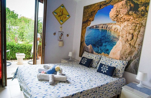 Bisceglie Bed & Breakfast | Garden View