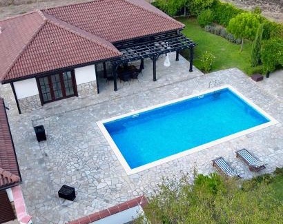 Aleksandrovo Villa | Garden Villa 2 Bedroom Villa with pool near to Sunny beach