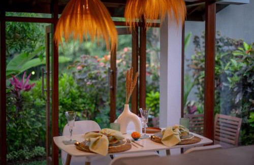 Sayan Villa | Garden villa on top of the Hill