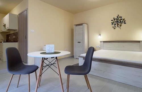 Gyor Apartment | Gardencity Apartmanház