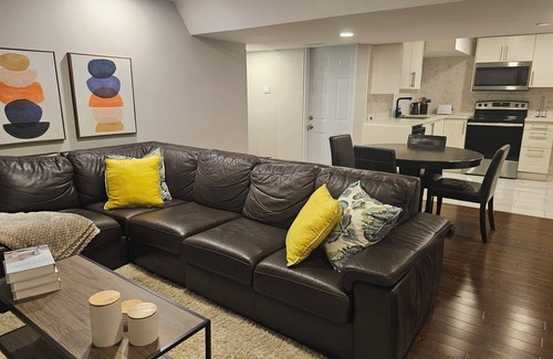 Hurontario House | GARDENS CIRCLE
