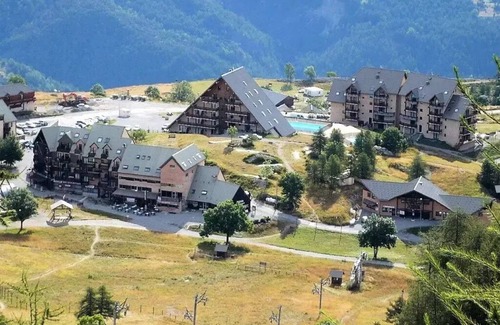 Reallon Apartment | Gardette Residence - Beautiful T2 welcoming 6 people in Réallon