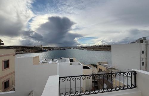 Senglea House | Gardjola House by Holi