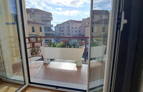 Sanremo Apartment | Garibaldi 5: two-room apartment with sea view, bright, central, 2 large terraces