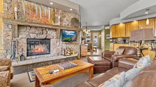 Windcliff Estates Apartment | Garlands' Alpine Lodge Condominium 3 Bedroom condo