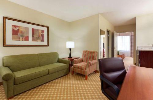 Gillette Hotel | Garner Hotel Gillette South by IHG