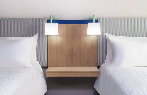 Glen Burnie Hotel | Garner Hotel Glen Burnie BWI Airport Area by IHG