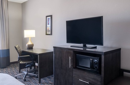 Oklahoma City Hotel | Garner Hotel Oklahoma City - Quail Springs by IHG