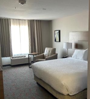 Surprise Original Townsite Hotel | Garner Hotel Phoenix Northwest - Surprise by IHG
