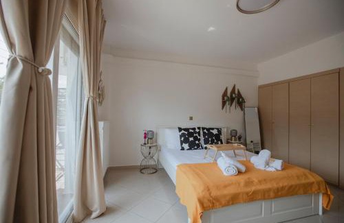Eleftheroupolis Apartment | Garnet Studio Flats
