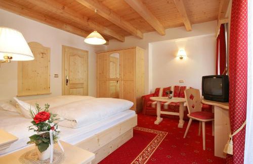 Selva di Val Gardena Hotel | Garni B&B Schenk