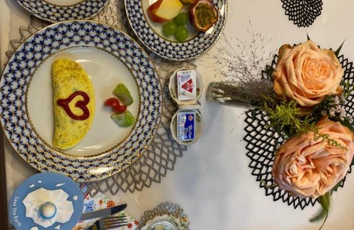 Sinsa-dong House | Garosugil Homestay - Female Only