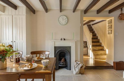 Potter Brompton House | Garth Cottage in West Ayton