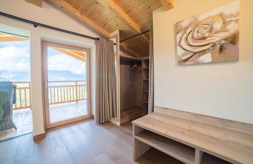 Salonetto Ski Chalet | Gasserhof - Chalet A with Balcony, Mountain View, Garden & Wi-Fi