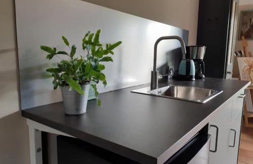 Anjum Apartment | Gastenverblijf By ús thús