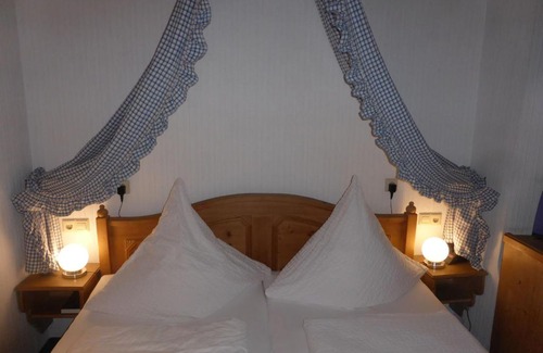 Haslach im Kinzigtal Hotel | Gasthaus Storchen Hellas