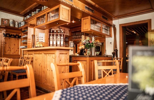 Ziemetshausen Hotel | Gasthof Adler