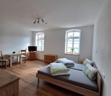 Ichenhausen Apartment | Gasthof Adler Ferienwohnung