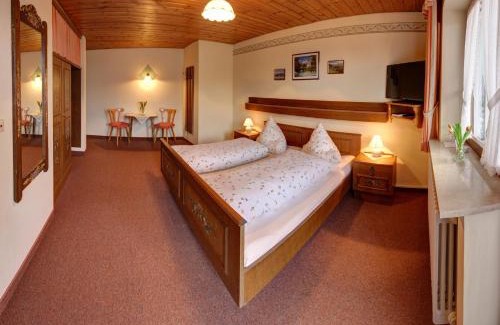 Bichl Apartment | Gasthof-Appartements Vroni - Chiemgau Karte