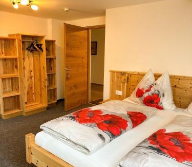 Bad Haering Hotel | Gasthof Franziskibad