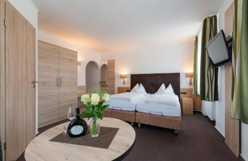 Iphofen Hotel | Gasthof & Hotel Goldene Krone