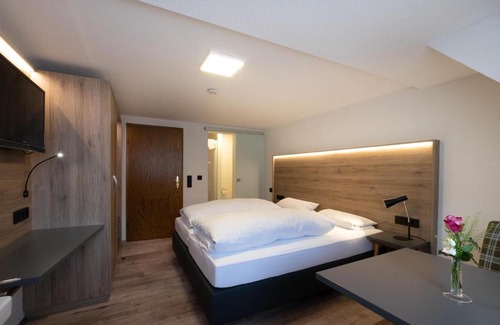 Voehrenbach Hotel | Gasthof Kreuz