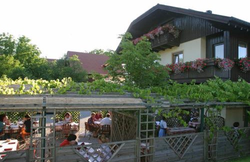 Eugendorf House | Gasthof Neuwirt