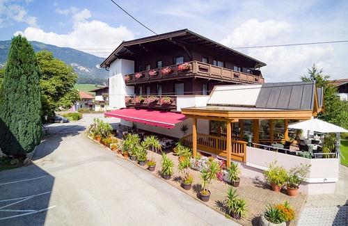 Radfeld Hotel | Gasthof Pension Alpenblick